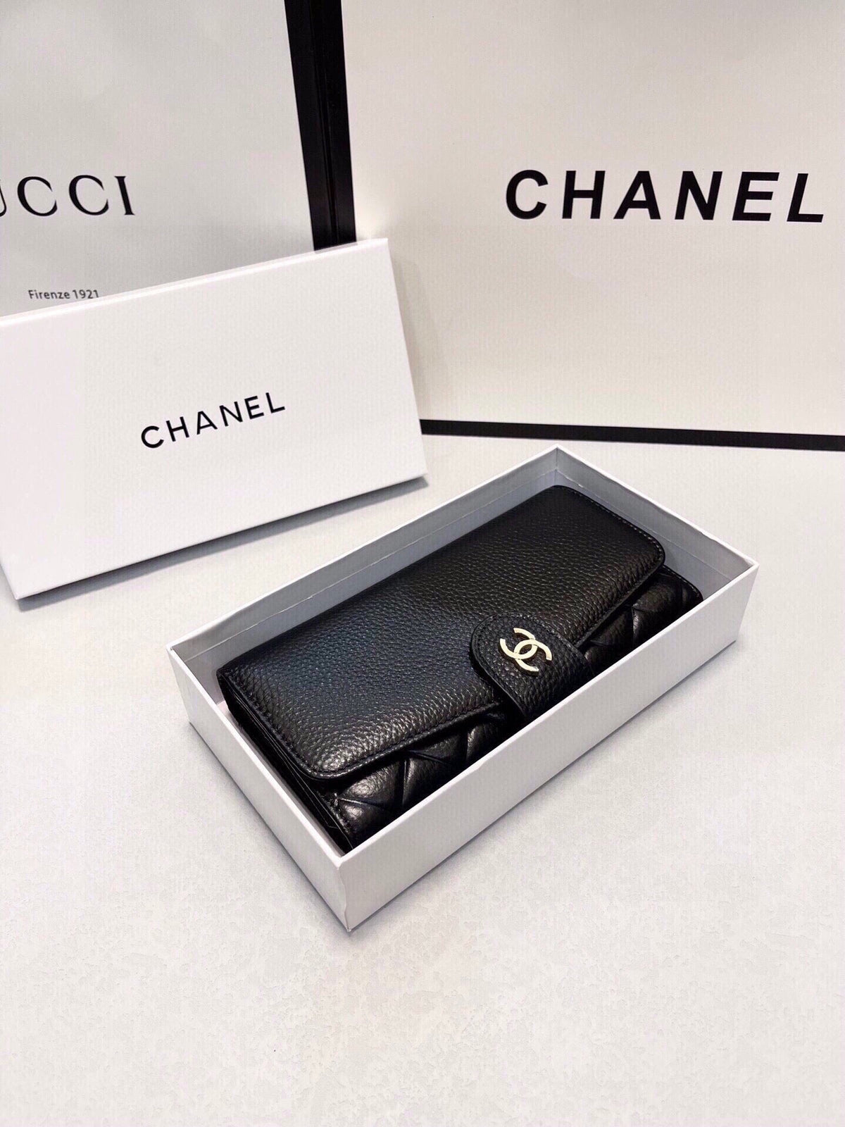 CHANEL Leather Bifold Wallet Classic In Black 19x10cm