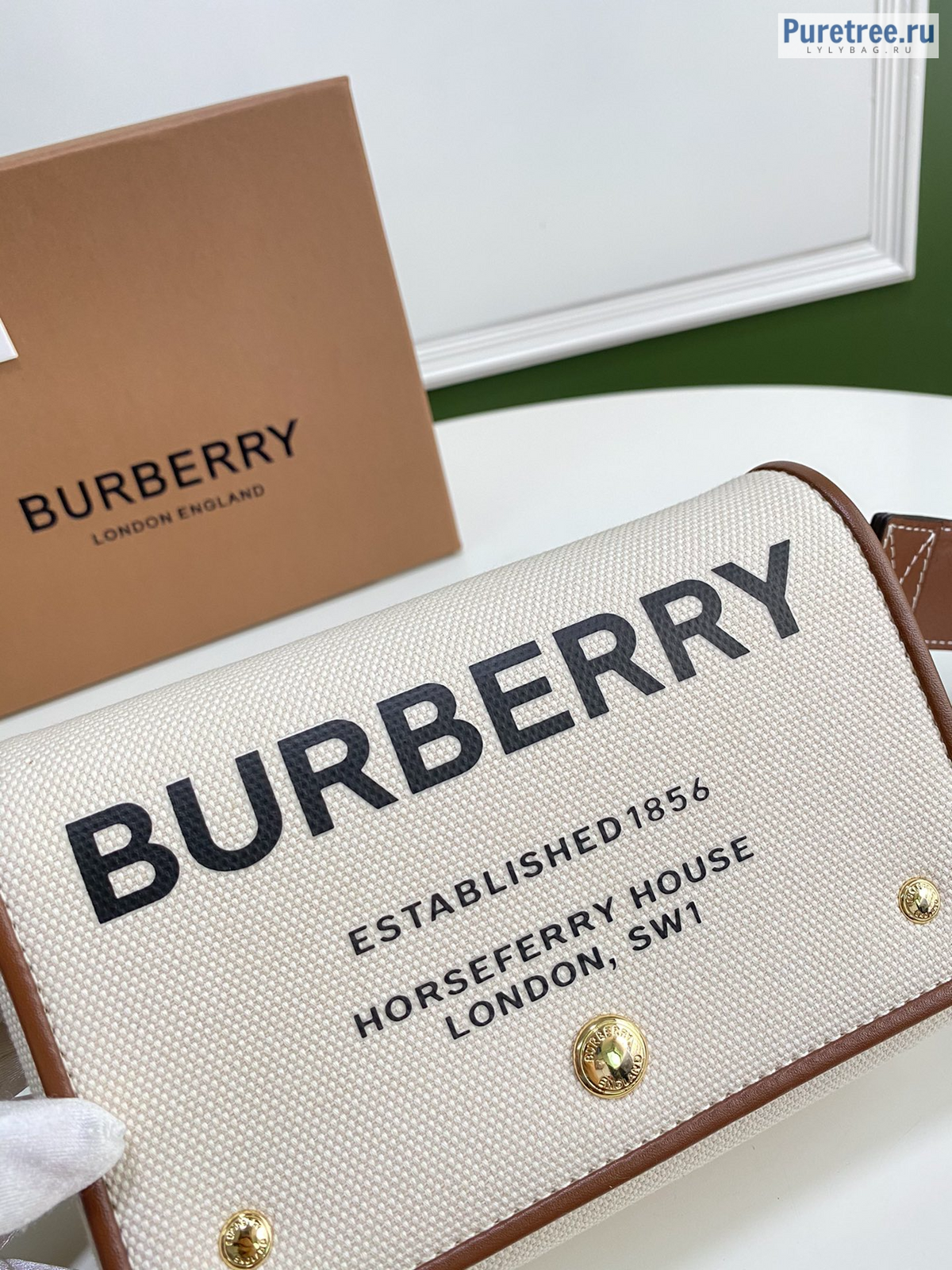BURBERRY Small Horseferry Crossbody Bag - 18 x 8 x 12cm