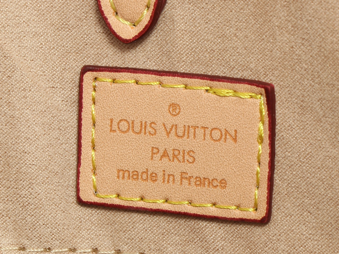 Louis Vuitton Monogram Canvas Bag 35 x 27 x 14 cm