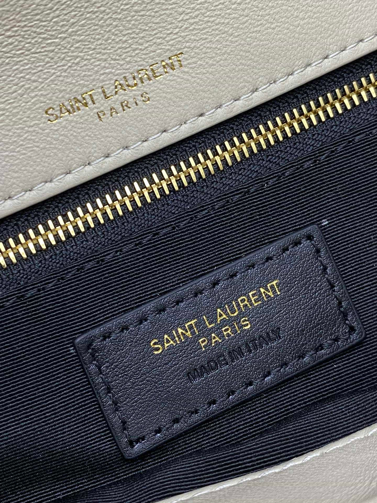 Saint Laurent Manhattan leather handbag