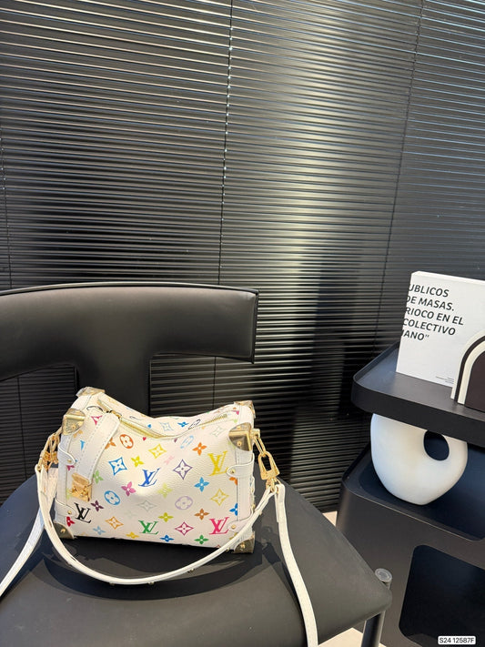 Louis Vuitton LV Trend White Tote Bag Crossbody 23x16cm