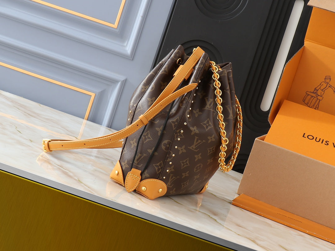 Louis Vuitton 2025 Cruise Noe Trunk bucket bag 22 x 25 x 8 cm