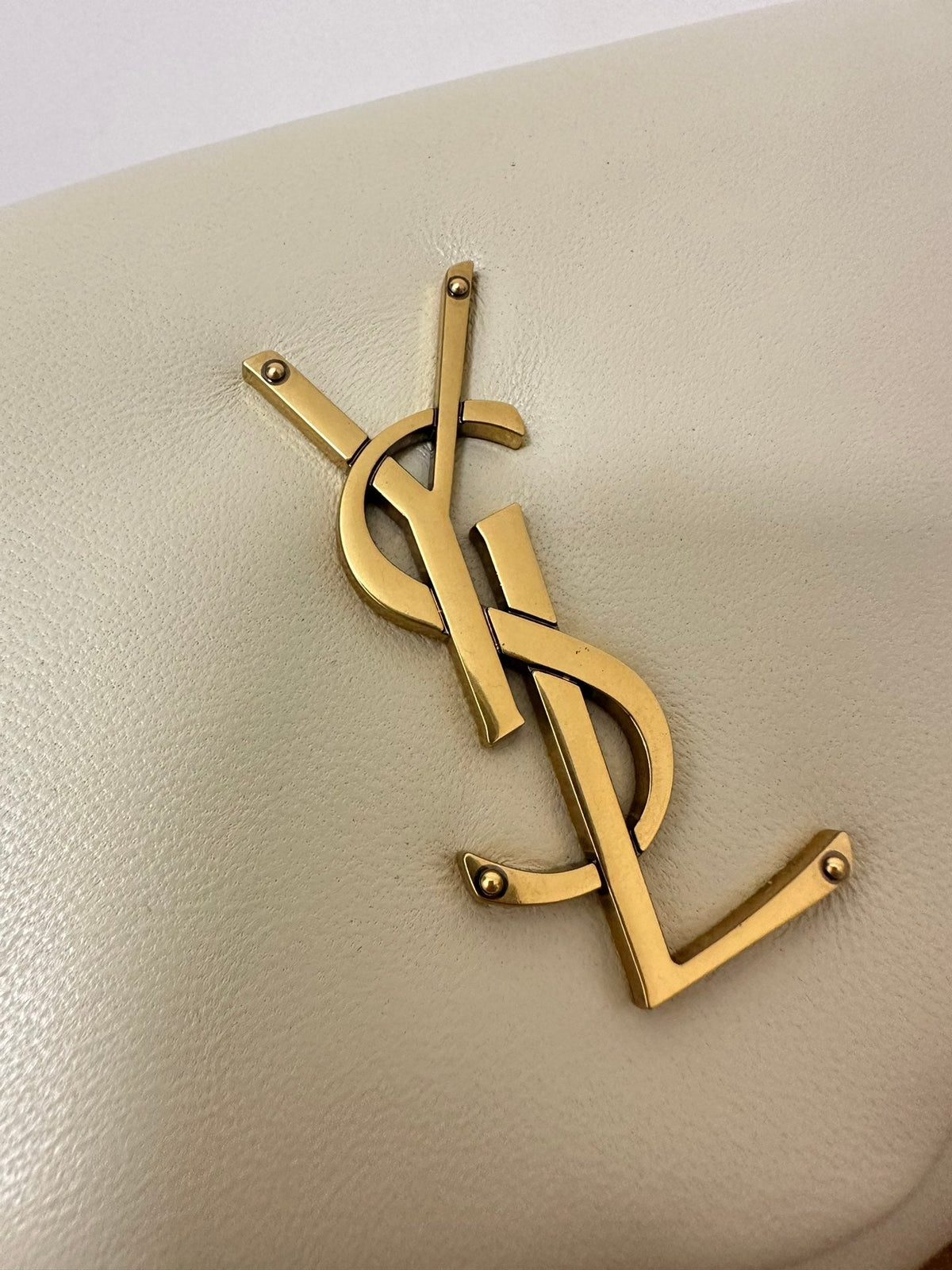 YSL SAINT LAURENT Calypso chain bag size 26x14x7 cm