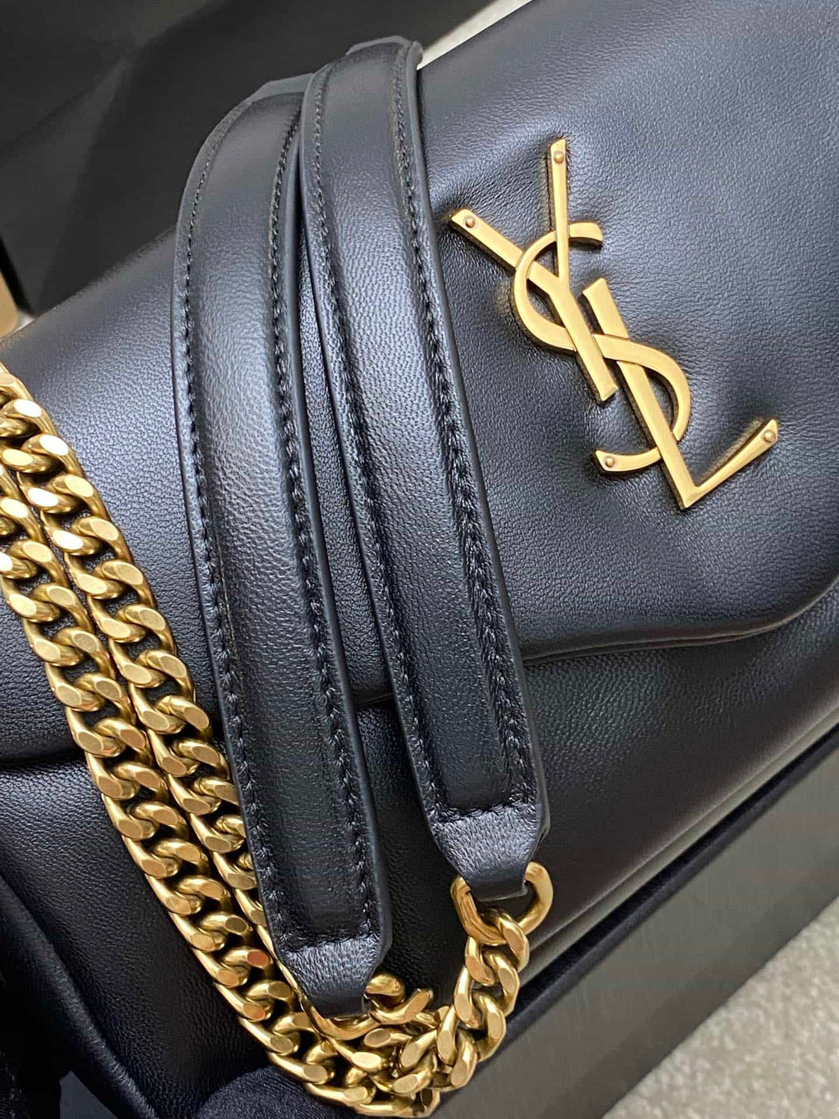 Saint Laurent black lambskin chain handbag