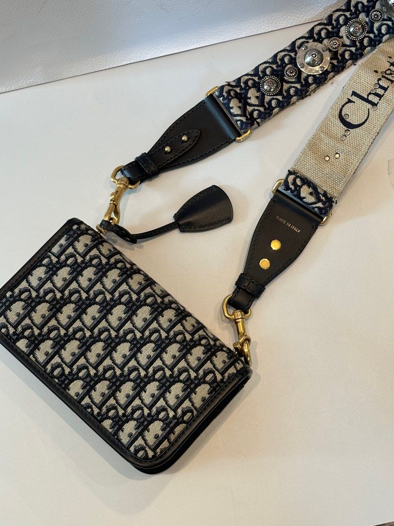 Dr addict chain embroidered presbyopia bag