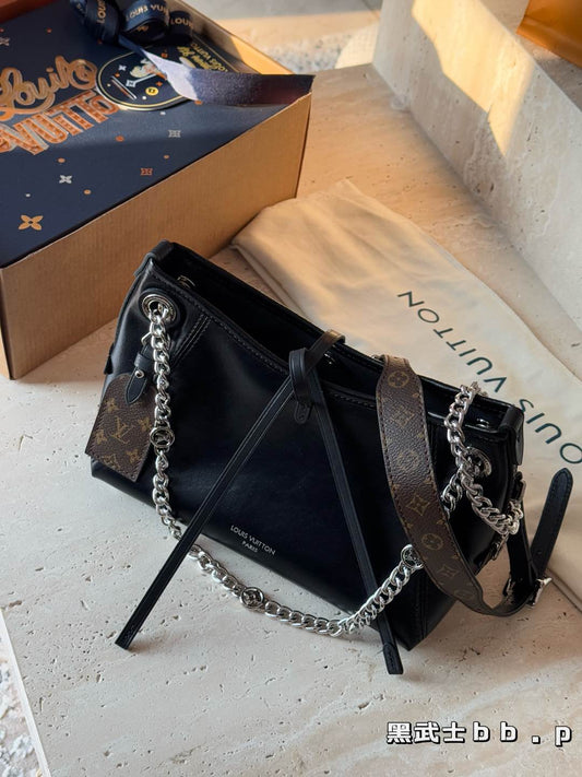 Louis Vuitton LV Black Tote Bag Slidable Metal Chain 26x17cm