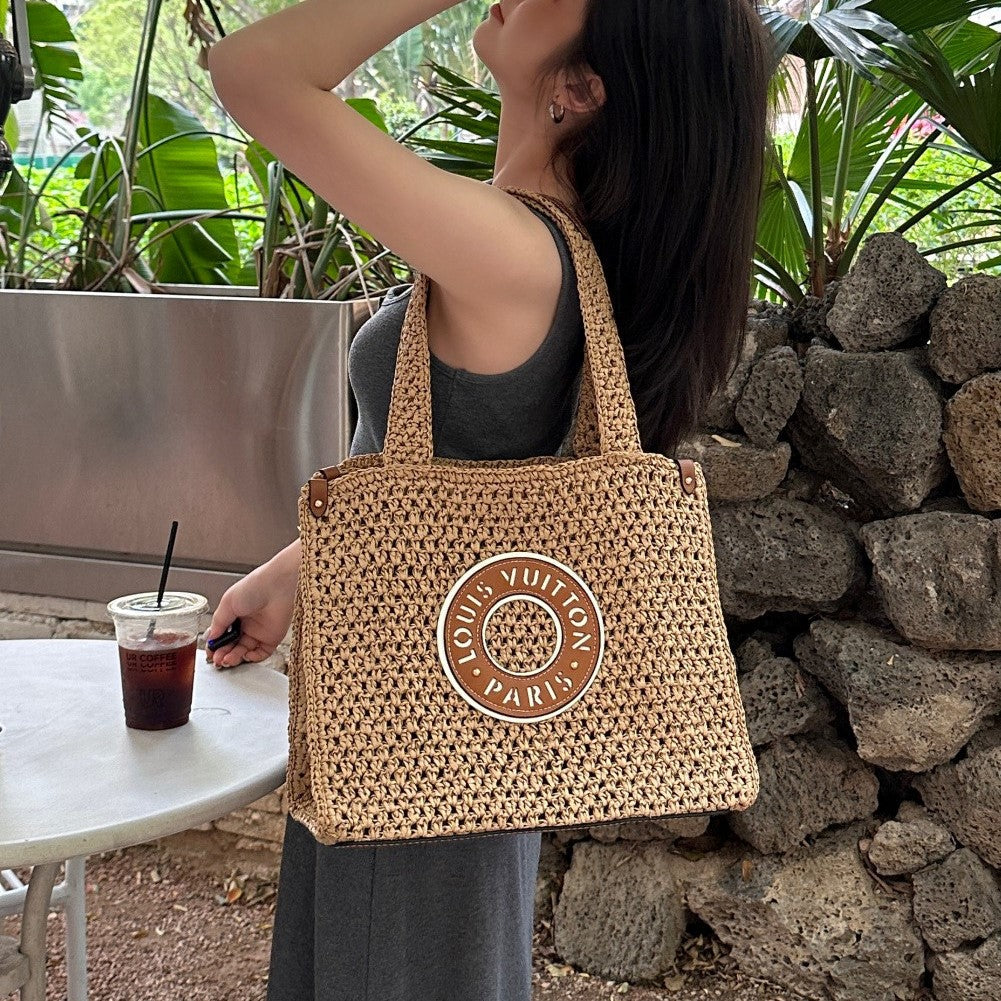 LOUIS VUITTON  Raffia Calfskin By The Pool OnTheGo MM Natural 39x15x30cm