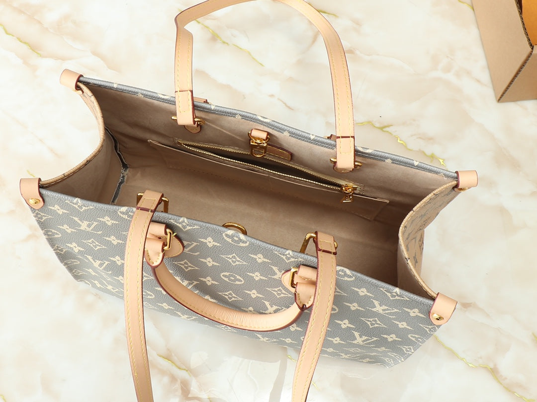 Louis Vuitton Monogram Canvas Bag 35 x 27 x 14 cm