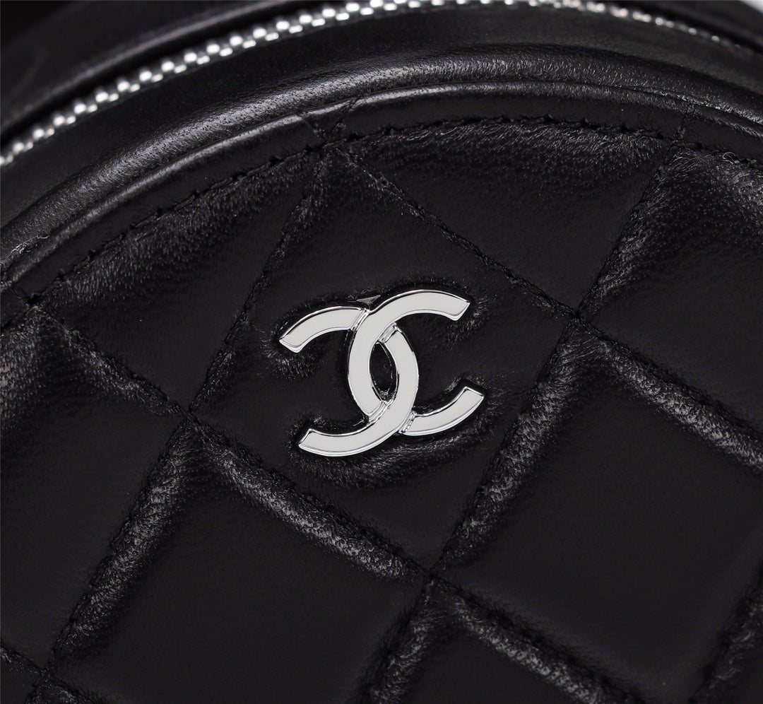 CHANEL Lambskin Quilted Round Clutch With Chain Black