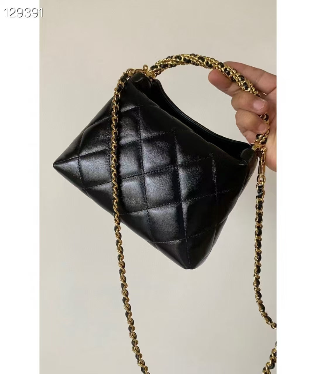CHANEL CC 24b twist chain handle hobo lunch box bag 14×18.5×7cm