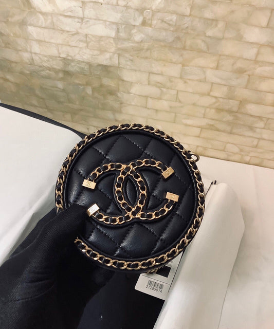 Chanel Around CC Filigree Goatskin - 12cm