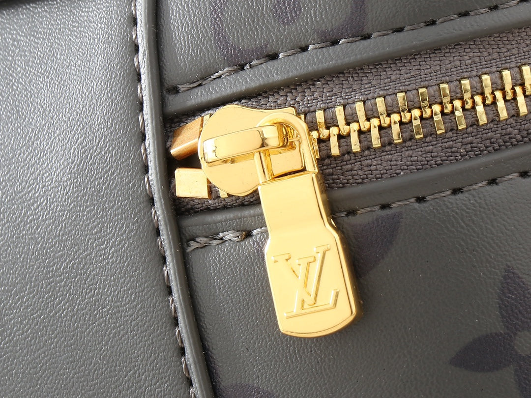 Louis Vuitton LV Vanity Chain Pouch Shoulder Bag 19×11.5×6.5cm