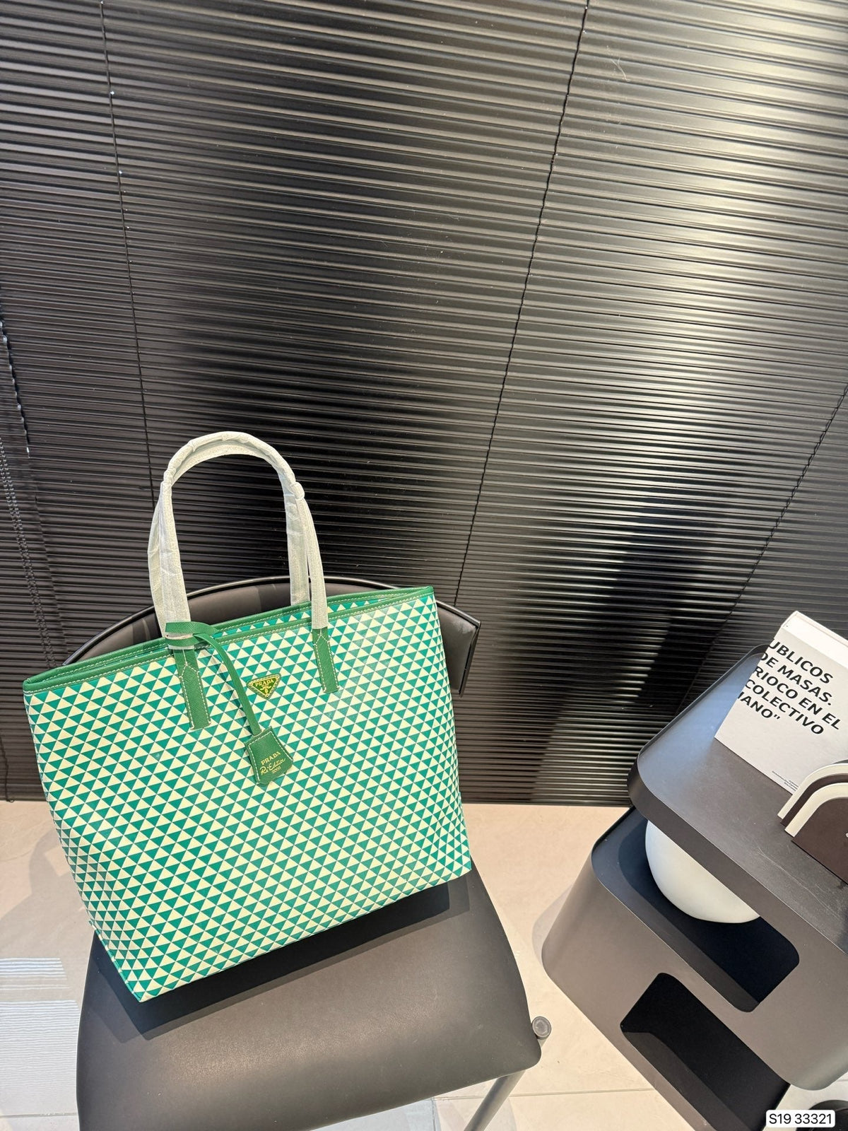Prada Fashion Shopping Tote Bag 35x31cm
