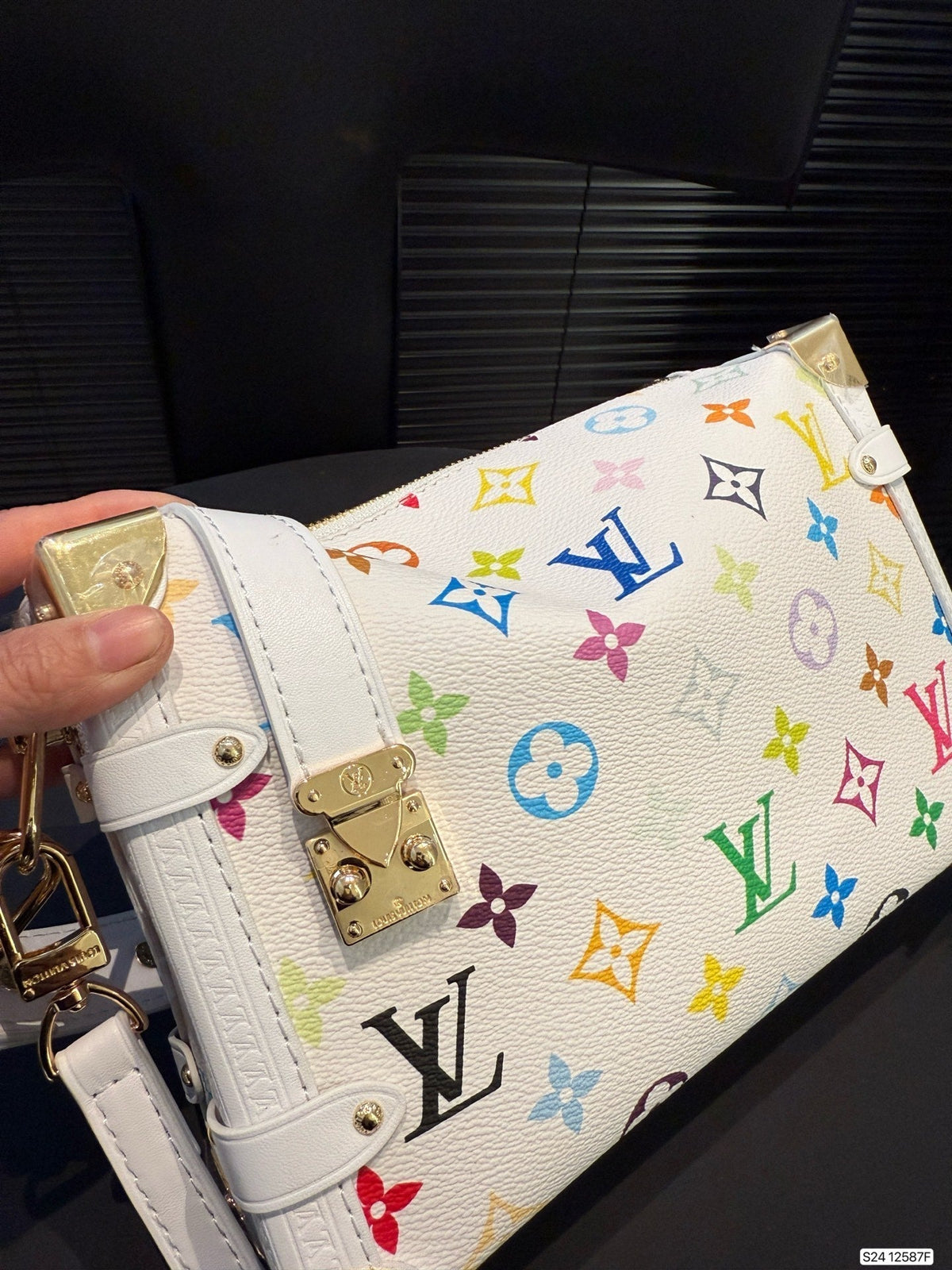 Louis Vuitton LV Trend White Tote Bag Crossbody 23x16cm
