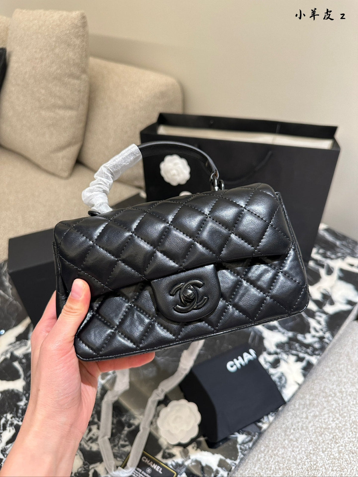 CHANEL Classic Black Lambskin Tote Bag 20×13×9cm