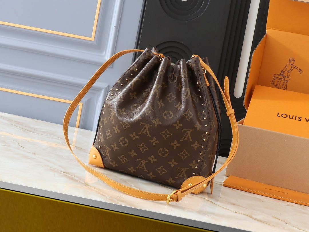 Louis Vuitton LV Classic Noé Handbag Tote Bag 23x27x8cm